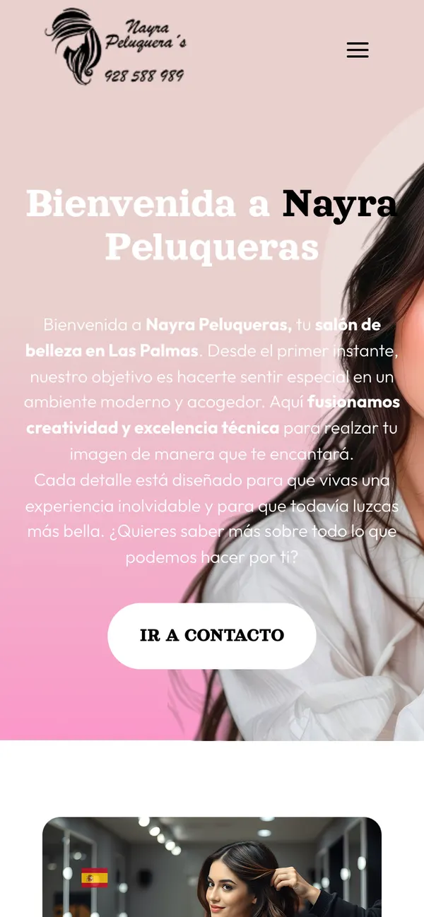 Nayra Peluqueras en el móvil